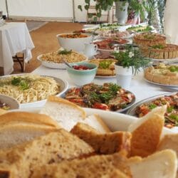 1 - Buffet table - home page